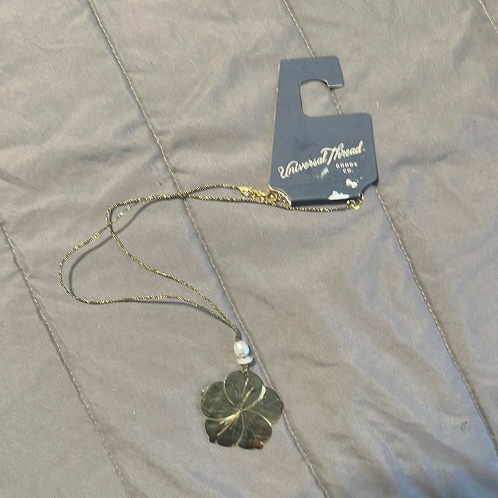 Universal Thread Gold Floral Pendant Necklace